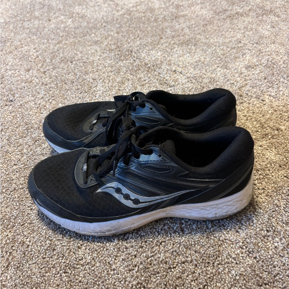 Women’s size 12 black saucony sneakers